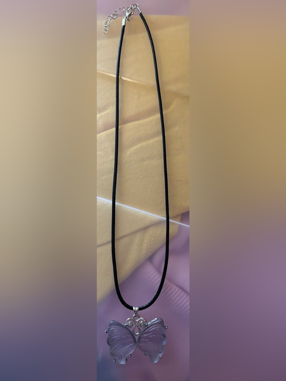 Purple fluorite butterfly pendant necklace pre loved - Picture 2 of 4